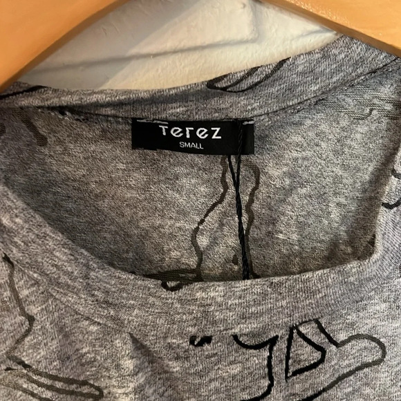 Terez Gray Winter Sports Racerback Workout Tank, Women’s Size Small - Picture 4 of 8
